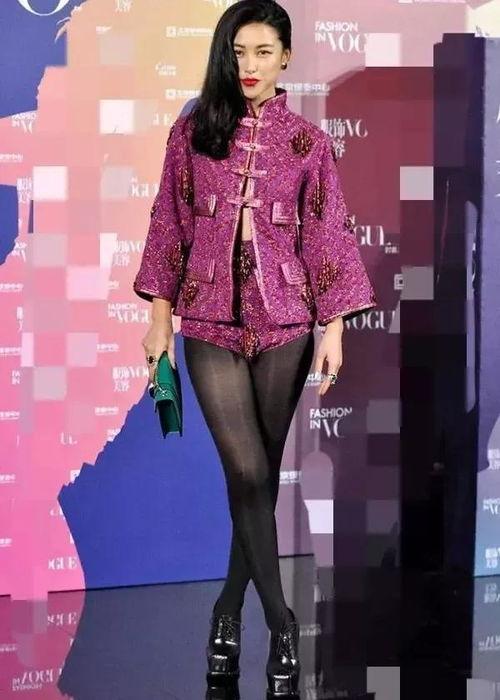 明星黑丝袜穿搭 社会热点事件视频,社会焦点事件视频解析